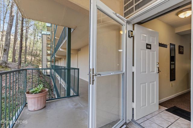 413 Baskins Creek Rd UNIT 308, Gatlinburg, TN 37738