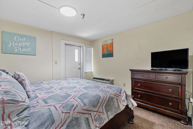 413 Baskins Creek Rd UNIT 308, Gatlinburg, TN 37738