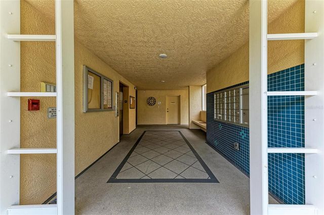 3980 IRONWOOD CIRCLE 301, Bradenton, FL 34209