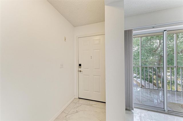 3980 IRONWOOD CIRCLE 301, Bradenton, FL 34209