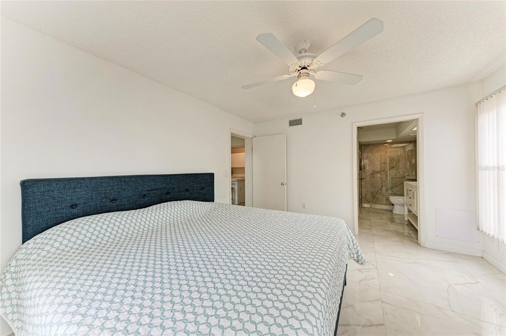 Image 20 of property listing at 3980 IRONWOOD CIRCLE 301, Bradenton, FL 34209
