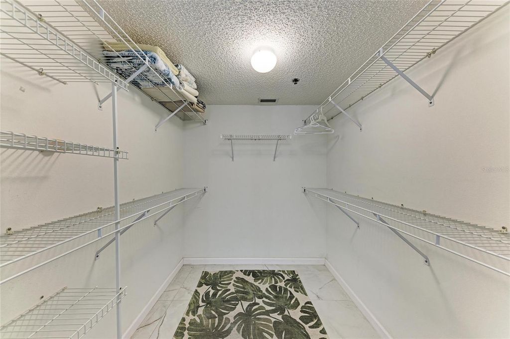 Image 23 of property listing at 3980 IRONWOOD CIRCLE 301, Bradenton, FL 34209