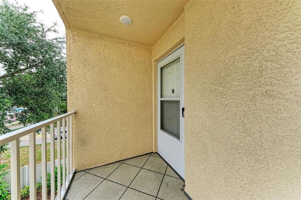 Image 4 of property listing at 3980 IRONWOOD CIRCLE 301, Bradenton, FL 34209