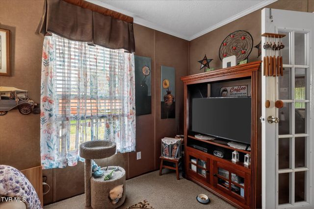 404 Ashville Avenue, Mount Carmel, TN 37645