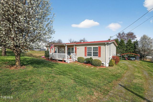 404 Ashville Avenue, Mount Carmel, TN 37645