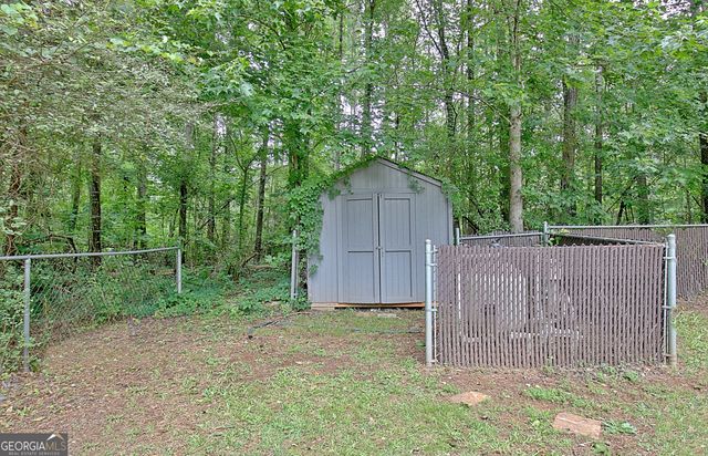 85 Holly Springs Road, Sharpsburg, GA 30277