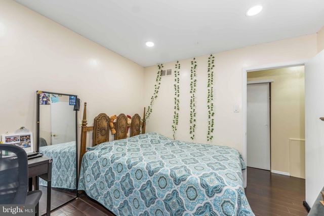 403 REGINA ST, Philadelphia, PA 19116