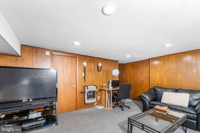 403 REGINA ST, Philadelphia, PA 19116