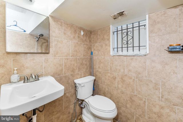 403 REGINA ST, Philadelphia, PA 19116