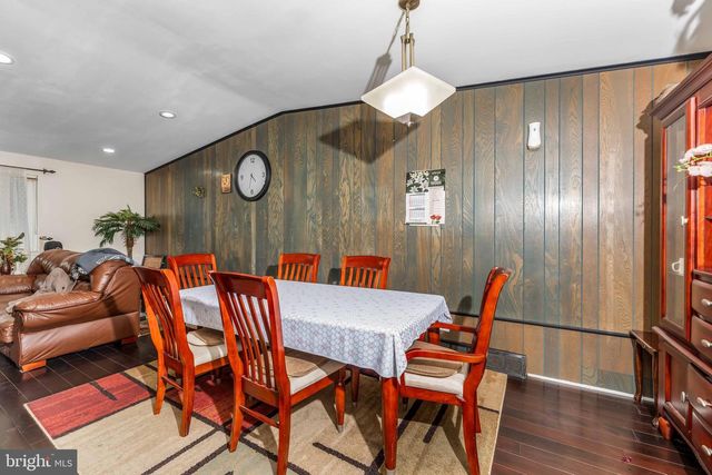 403 REGINA ST, Philadelphia, PA 19116