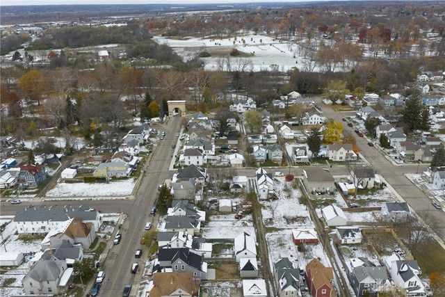 306 N Western Avenue, Springfield, OH 45504