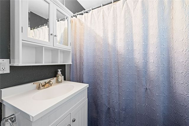 4561 Rohrdale Avenue NW, Canal Fulton, OH 44614