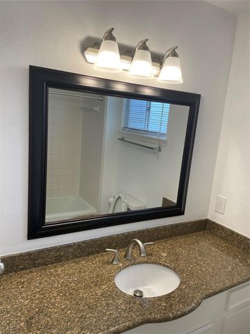 5621 Val Verde Street, Houston, TX 77057