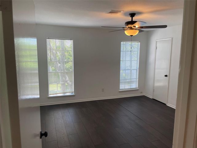 5621 Val Verde Street, Houston, TX 77057