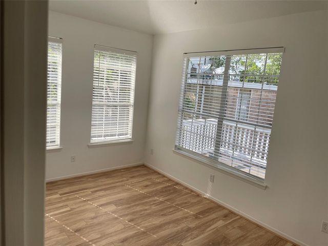 5621 Val Verde Street, Houston, TX 77057