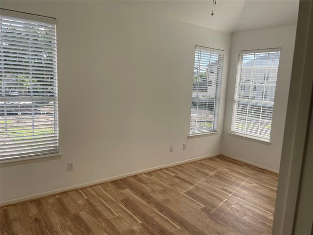 5621 Val Verde Street, Houston, TX 77057