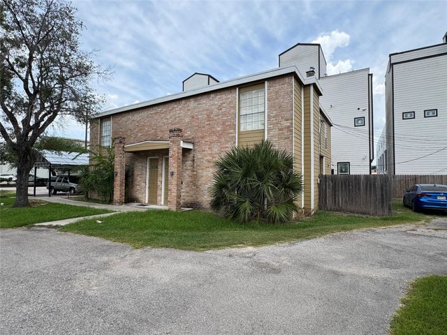 5621 Val Verde Street, Houston, TX 77057