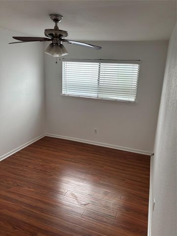 5621 Val Verde Street, Houston, TX 77057