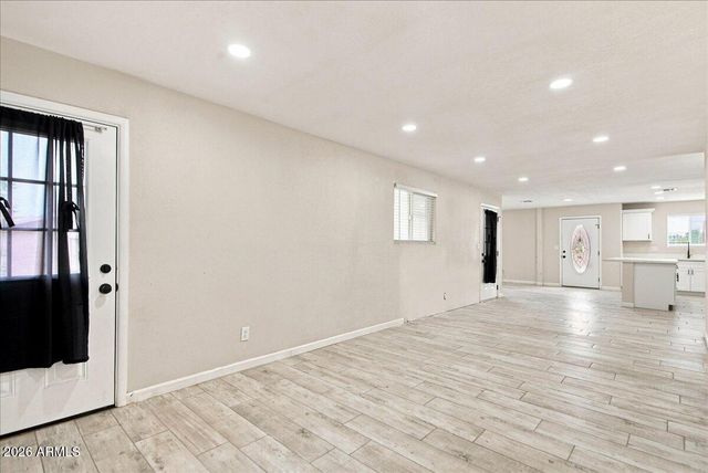 453 W MCLELLAN Road, Mesa, AZ 85201