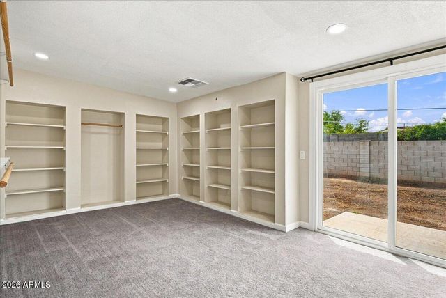 453 W MCLELLAN Road, Mesa, AZ 85201
