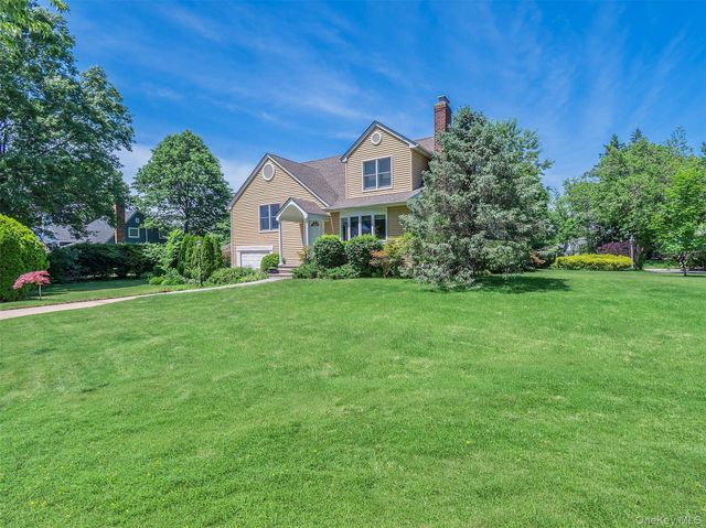22 Andover Road, Port Washington, NY 11050