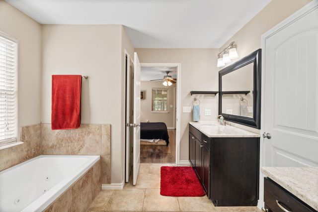 371 County Road 204, Liberty Hill, TX 78642