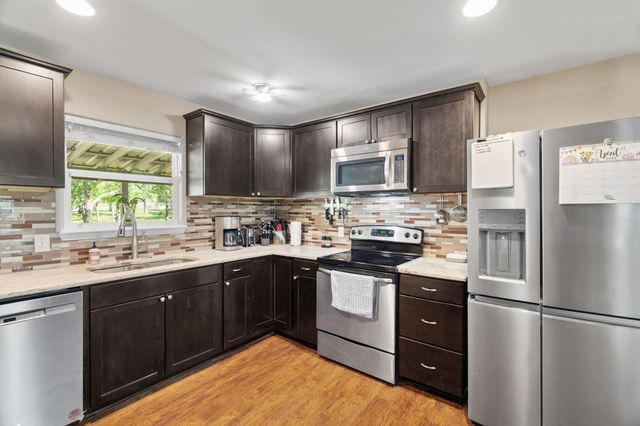 371 County Road 204, Liberty Hill, TX 78642