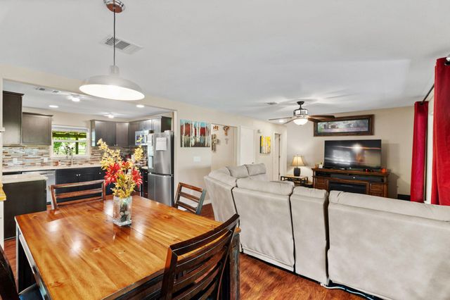 371 County Road 204, Liberty Hill, TX 78642