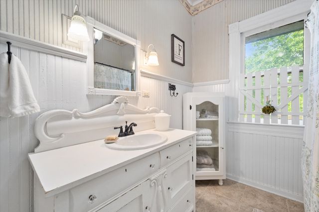 756 W 3rd Avenue, Corsicana, TX 75110