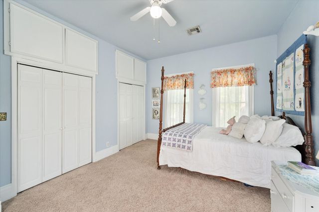 756 W 3rd Avenue, Corsicana, TX 75110