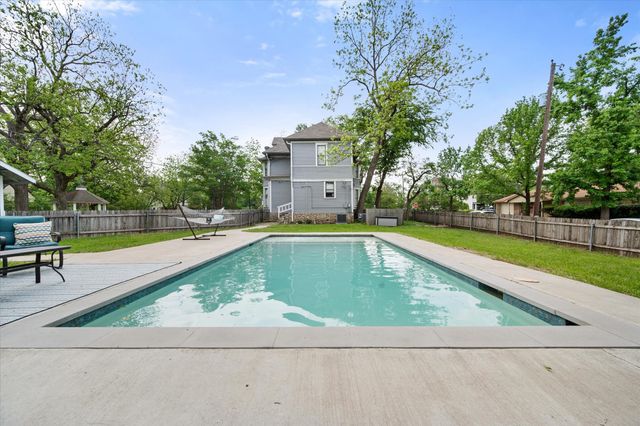 756 W 3rd Avenue, Corsicana, TX 75110