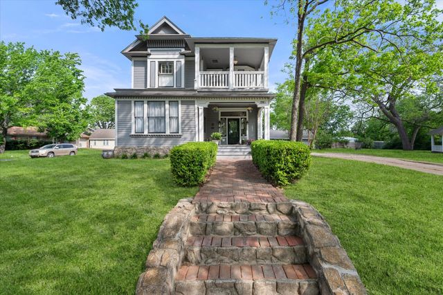 756 W 3rd Avenue, Corsicana, TX 75110