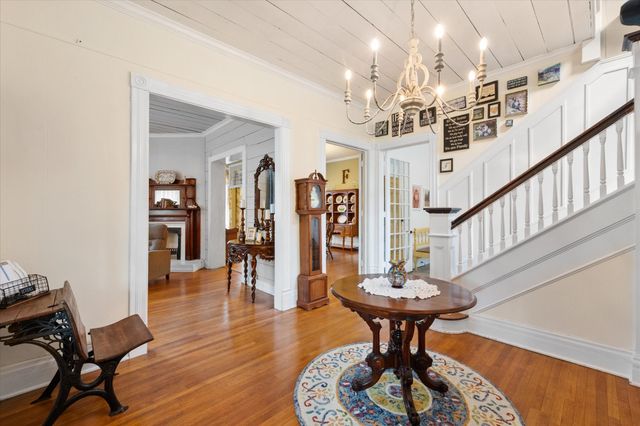 756 W 3rd Avenue, Corsicana, TX 75110