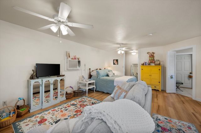 756 W 3rd Avenue, Corsicana, TX 75110