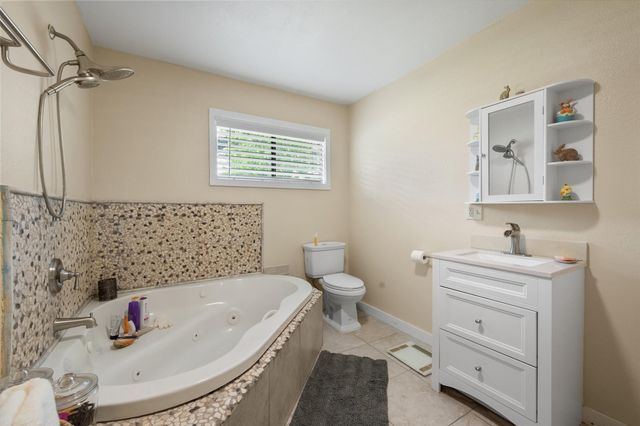 756 W 3rd Avenue, Corsicana, TX 75110