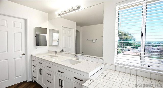 39780 Notting Hill Rd, Murrieta, CA 92563