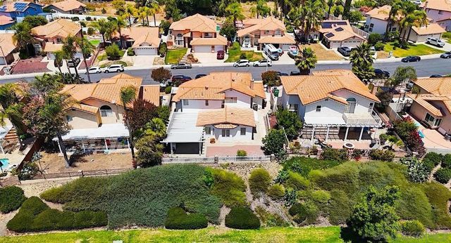39780 Notting Hill Rd, Murrieta, CA 92563