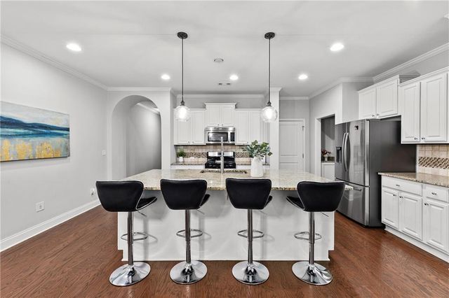 7306 Lowery Oak Drive, Roswell, GA 30075