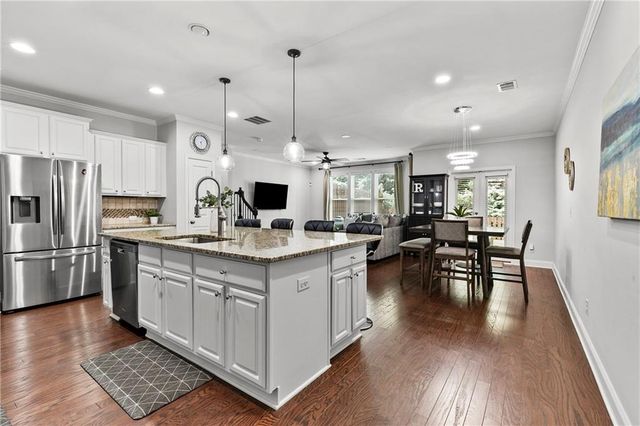 7306 Lowery Oak Drive, Roswell, GA 30075