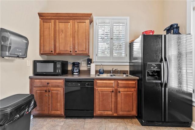 7306 Lowery Oak Drive, Roswell, GA 30075