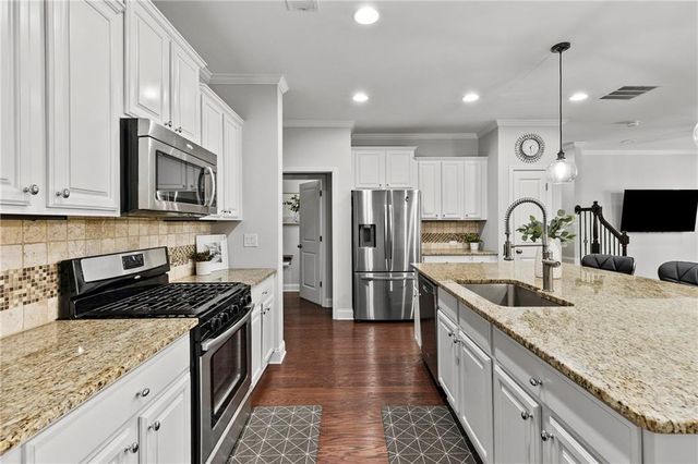 7306 Lowery Oak Drive, Roswell, GA 30075