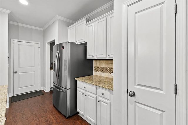 7306 Lowery Oak Drive, Roswell, GA 30075