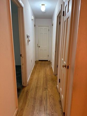 6525 Burnham Street, Merriam, KS 66202