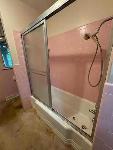 6525 Burnham Street, Merriam, KS 66202