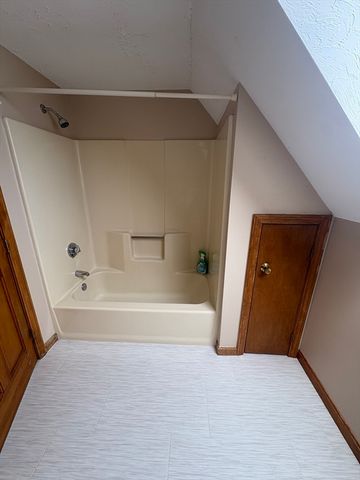 938 East Street 4, Walpole, MA 02081