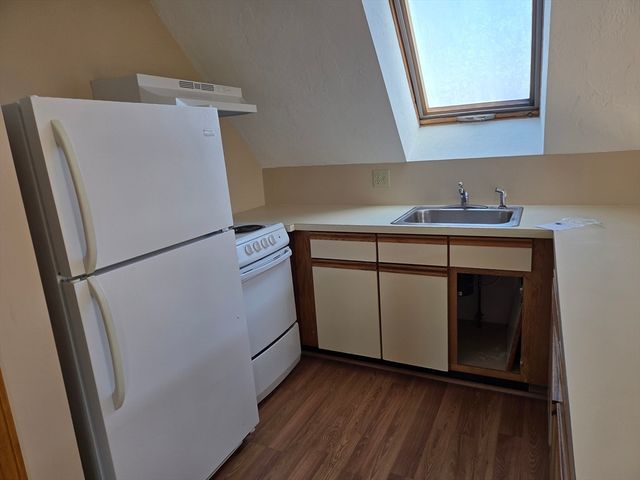 938 East Street 4, Walpole, MA 02081