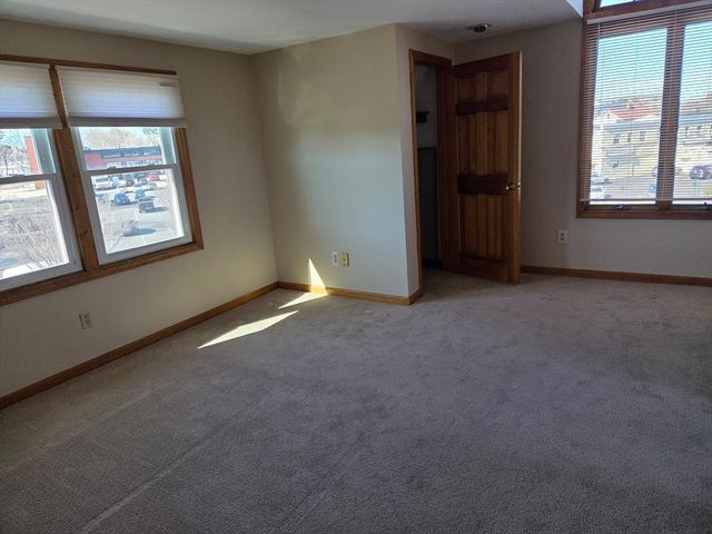 938 East Street 4, Walpole, MA 02081