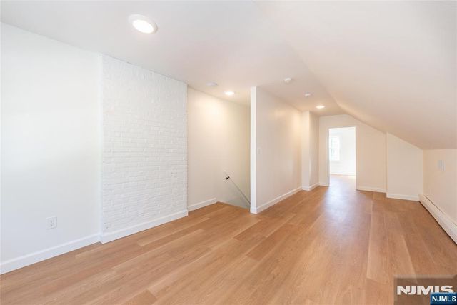 160 Bloomfield Avenue A, Verona, NJ 07044
