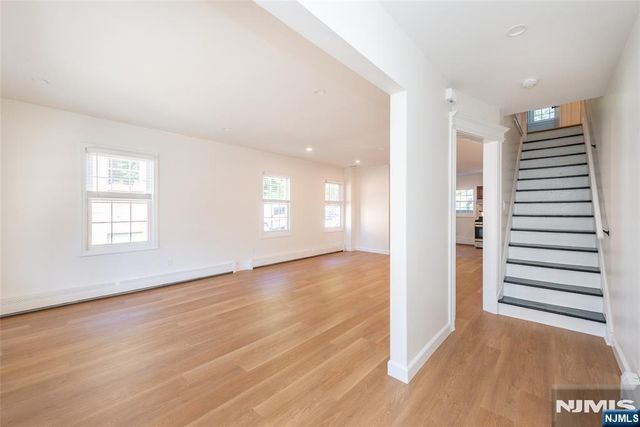 160 Bloomfield Avenue A, Verona, NJ 07044