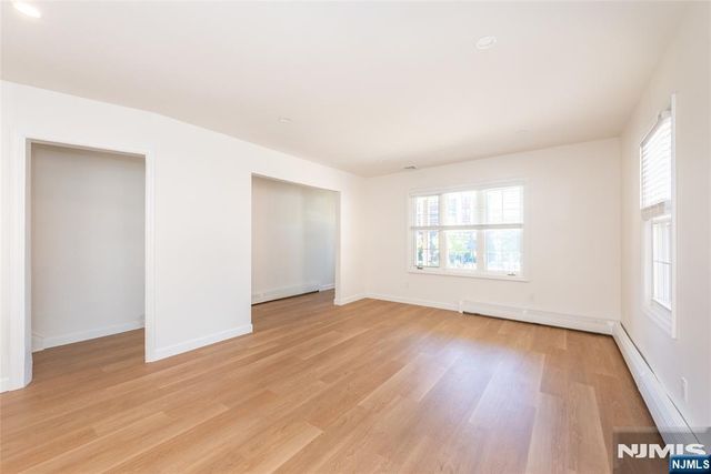 160 Bloomfield Avenue A, Verona, NJ 07044